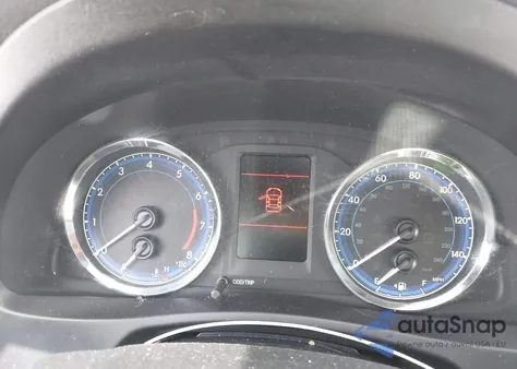 2019 Toyota Corolla Le z USA, uszkodzony, nr VIN 5YFBURHE8KP944395